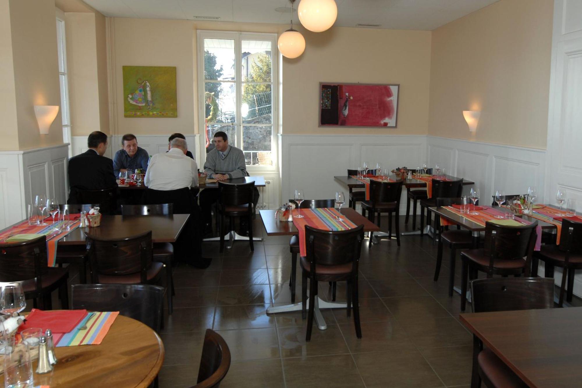 Auberge De La Gare Grandvaux Εξωτερικό φωτογραφία